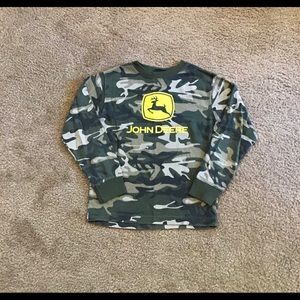 BOYS JOHN DEERE SHIRT SZ 7